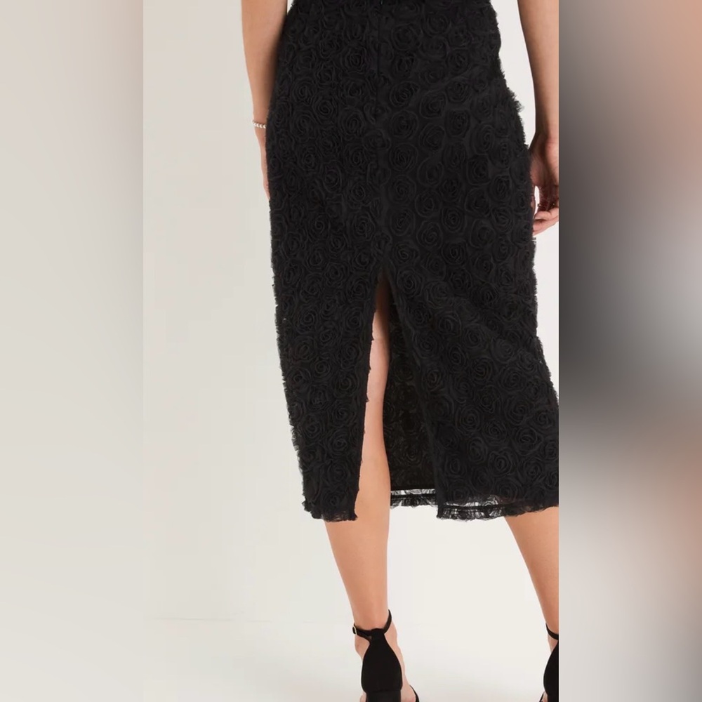 Lulu’s Luxurious Energy Black Tulle Rosette High-Waisted Midi Skirt in Black - Picture 9 of 13